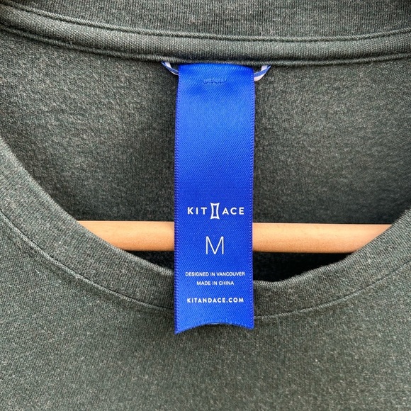 Kit & Ace Crewneck pocket tee, size M - Picture 4 of 8